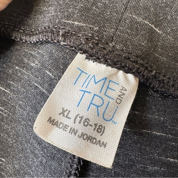 Time and Tru Women's Black Leggings - Picture 9 of 10